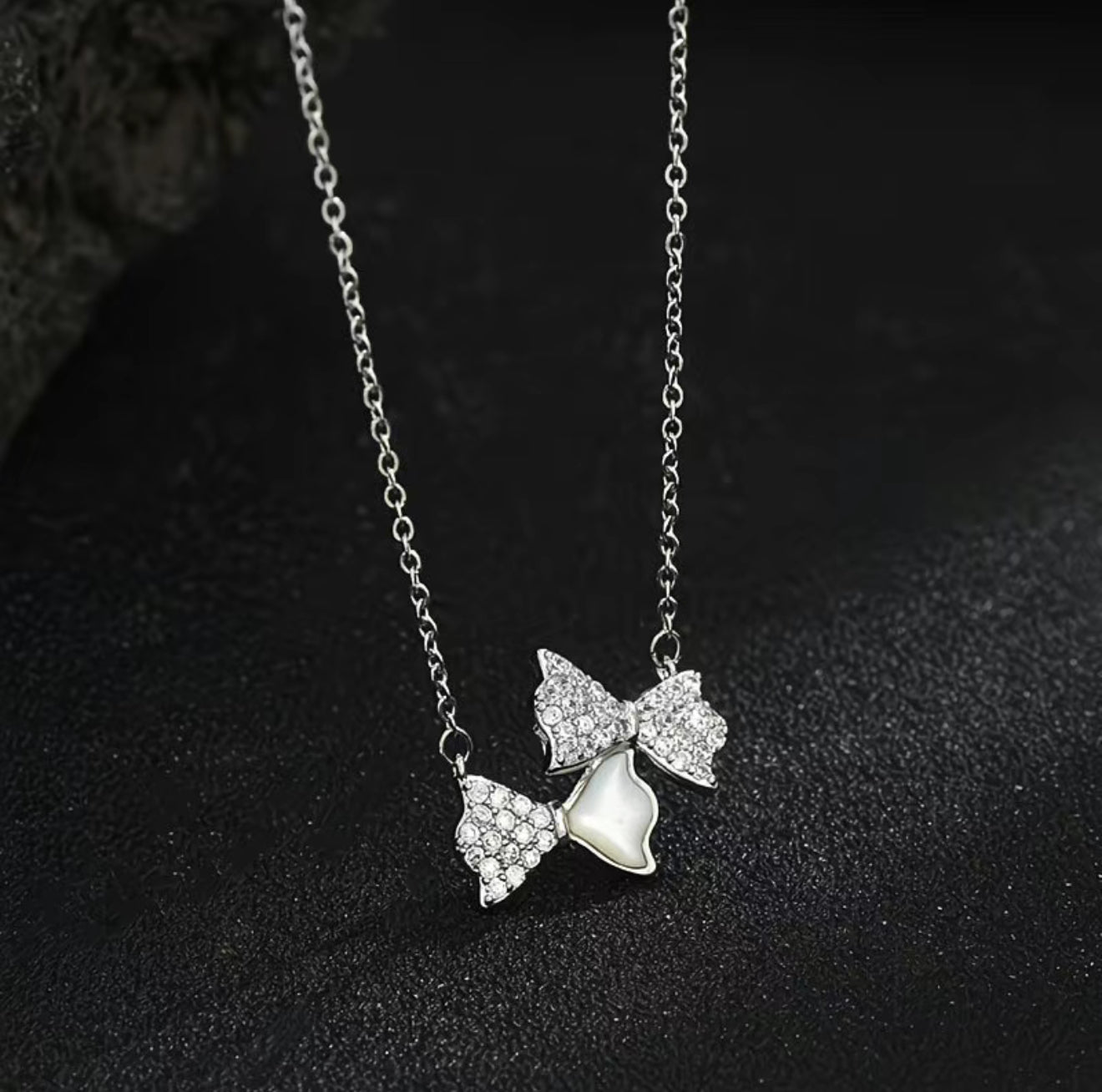 Sparkling Bow & Butterfly Jewelry Set — Necklace & Earrings