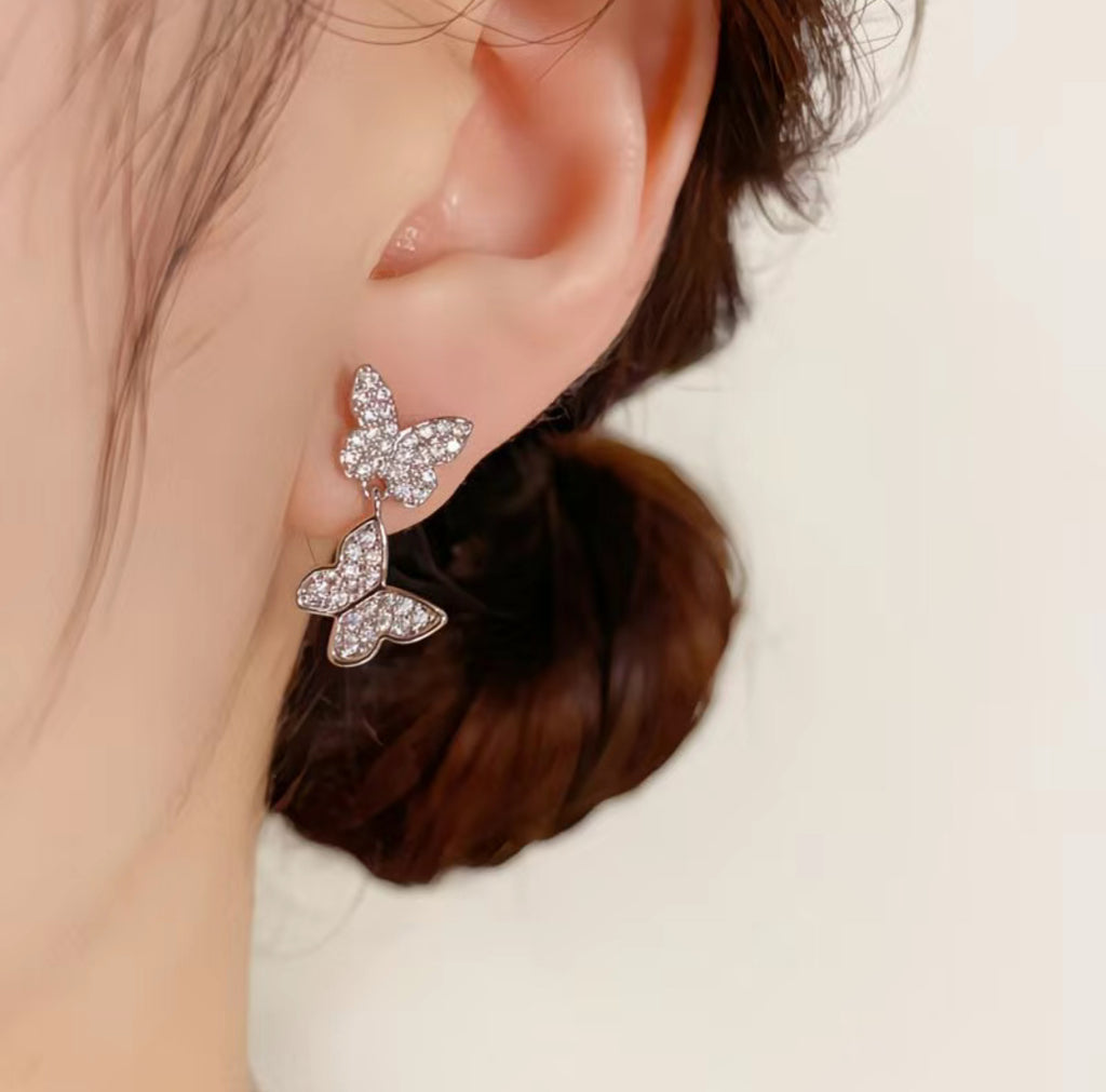 Sparkling Bow & Butterfly Jewelry Set — Necklace & Earrings