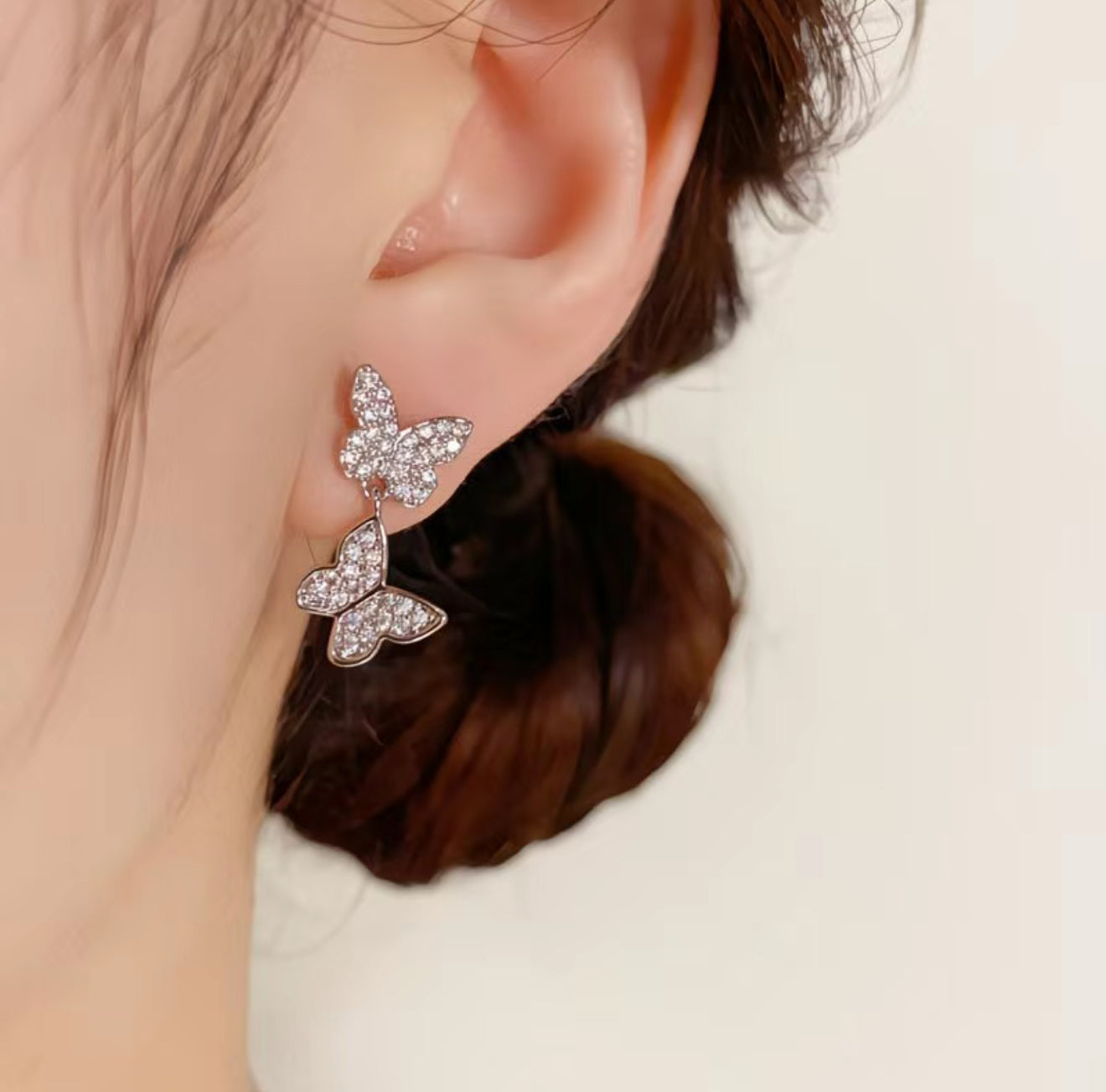 Sparkling Bow & Butterfly Jewelry Set — Necklace & Earrings