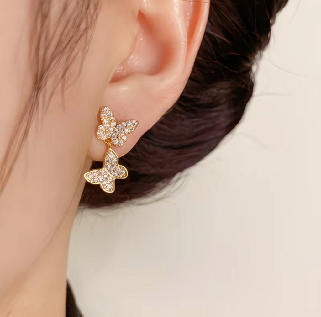 Gold-Tone Butterfly & Bow Jewelry Set — Necklace & Earrings